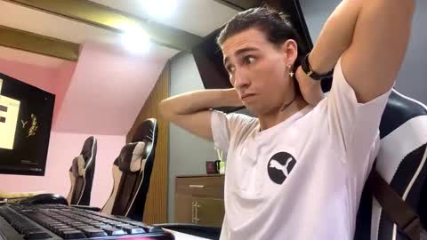 Eros online show from 01/26/25, 10:57