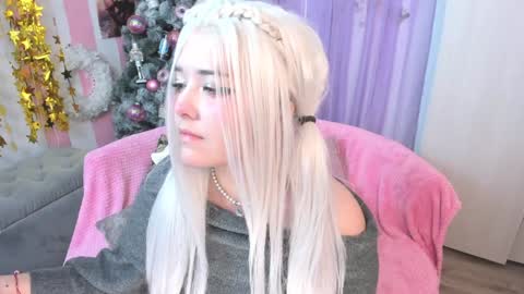 Laura online show from 12/19/24, 06:45