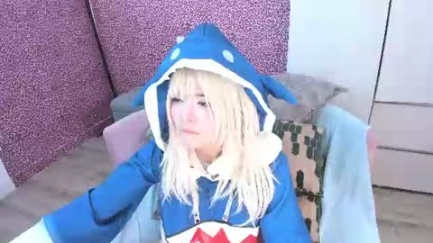 Snapshot of hell_fairy chatting on 07/11/26, 03:42 Laura online show from 07/11/26, 03:42