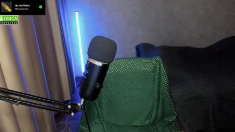 Red online show from 12/18/25, 06:58