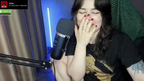 Red online show from 03/16/26, 08:35