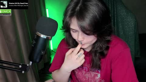 Red online show from 04/11/26, 06:56