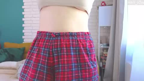 Snapshot of hell_l0ve chatting on 05/04/26, 02:07 Anastasiia online show from 05/04/26, 02:07