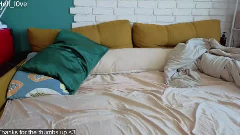 Snapshot of hell_l0ve chatting on 06/19/26, 01:43 Anastasiia online show from 06/19/26, 01:43