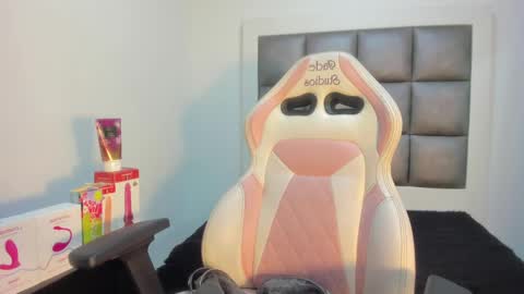 Snapshot of hellen__smith_ chatting on 09/19/25, 04:40 hellen__smith_ online show from 09/19/25, 04:40