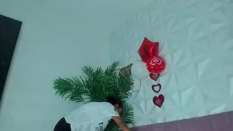 hellen     online show from 02/14/26, 07:10