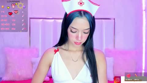 Hellen Paris online show from 11/08/25, 06:13