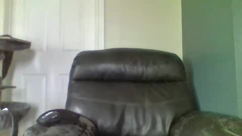 Snapshot of hellflow chatting on 05/04/26, 02:24 hellflow online show from 05/04/26, 02:24