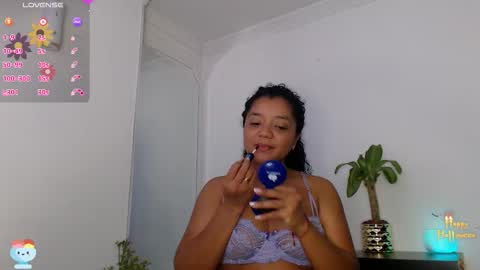 Snapshot of hello_candy chatting on 10/23/25, 11:14 Candy online show from 10/23/25, 11:14