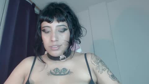 SIMONA  online show from 01/28/25, 09:29