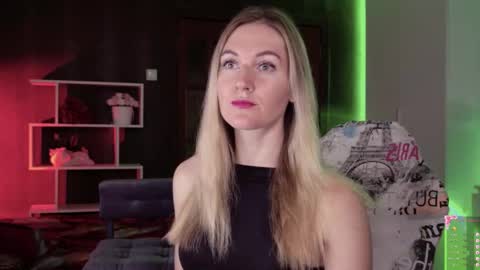 Alisia  Monday to Friday from 10 am to 4 pm GMT 2 online show from 10/21/25, 09:10