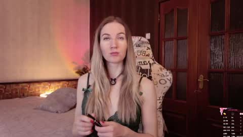 Alisia  Monday to Friday from 10 am to 4 pm GMT 2 online show from 06/04/26, 08:20