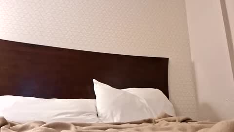 hellokitten123 online show from 04/02/26, 03:26