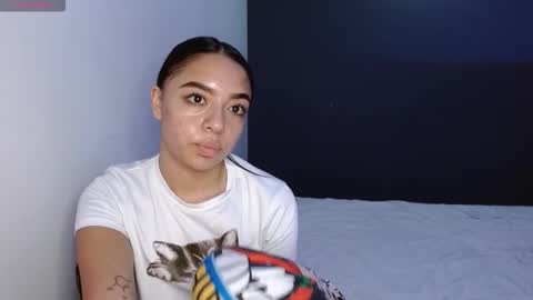 hellokitty_valery1 online show from 09/24/25, 02:04