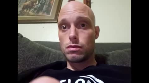 Snapshot of helloladysandgents chatting on 09/15/25, 06:02 helloladysandgents online show from 09/15/25, 06:02