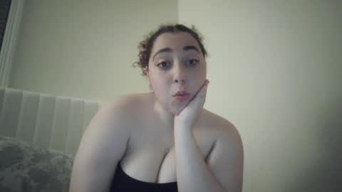 Snapshot of hellooli chatting on 01/07/26, 02:58 hellooli online show from 01/07/26, 02:58