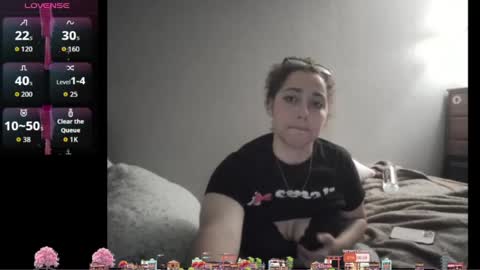 hellooli online show from 06/11/26, 08:23