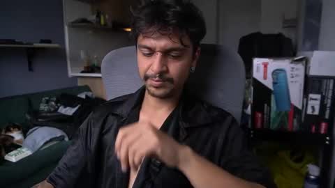 Owner of your wallet  online show from 11/16/25, 09:09