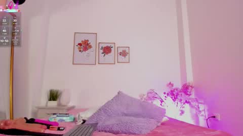 Hellzel online show from 11/18/25, 07:07