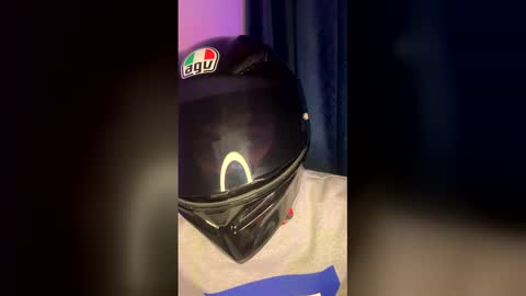 helmetplayme online show from 12/21/25, 02:02