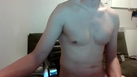 Snapshot of hemligknull chatting on 02/17/25, 08:58 Jason Statham online show from 02/17/25, 08:58