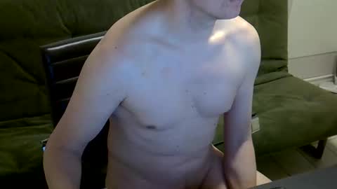 Snapshot of hemligknull chatting on 03/22/26, 11:08 Jason Statham online show from 03/22/26, 11:08