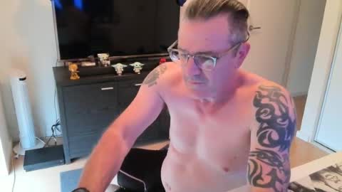 hempie1973 online show from 06/29/26, 06:52