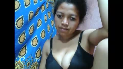 henitsaldy online show from 10/11/25, 07:23