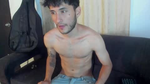 henrik_senn online show from 10/06/25, 01:41