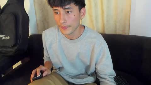 henrik_senn online show from 10/12/25, 12:31