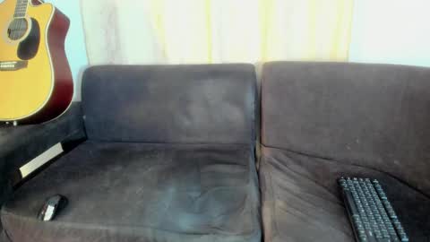 henrik_senn online show from 11/05/25, 01:27