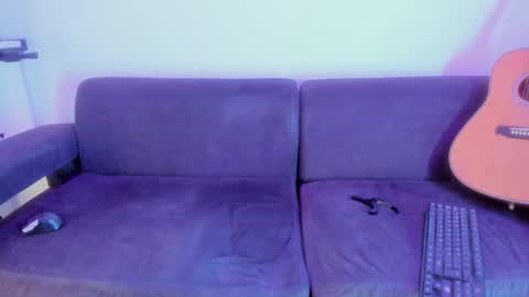 henrik_senn online show from 11/23/25, 01:05