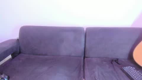Snapshot of henrik_senn chatting on 06/12/26, 09:35 henrik_senn online show from 06/12/26, 09:35