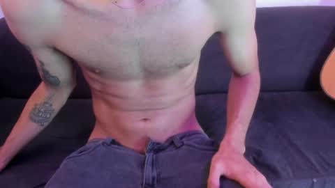 Snapshot of henrik_senn chatting on 07/14/26, 11:49 henrik_senn online show from 07/14/26, 11:49