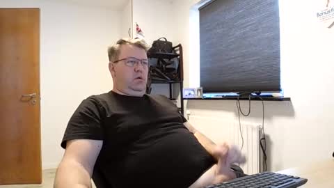 henrikrp1971 online show from 02/27/25, 02:00