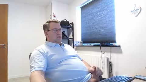 henrikrp1971 online show from 03/07/25, 11:51