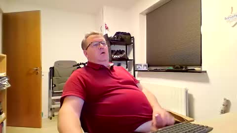 henrikrp1971 online show from 12/20/25, 06:37