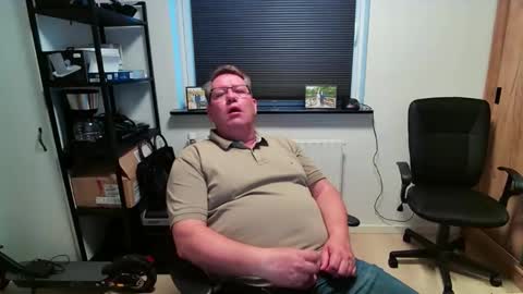 Snapshot of henrikrp1971 chatting on 04/28/26, 06:46 henrikrp1971 online show from 04/28/26, 06:46