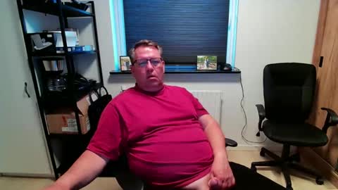 Snapshot of henrikrp1971 chatting on 05/01/26, 06:23 henrikrp1971 online show from 05/01/26, 06:23