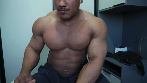 Henri online show from 10/22/25, 09:03