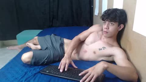 Snapshot of henry_gandy chatting on 02/01/25, 03:50 HENRY GANDY online show from 02/01/25, 03:50