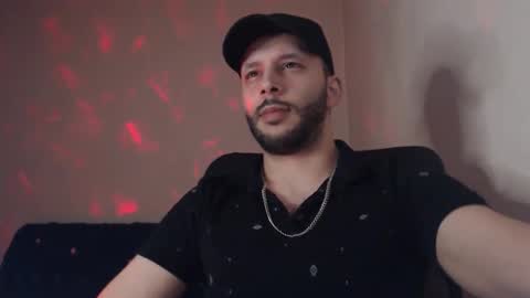 HenryAxe online show from 09/23/25, 10:02