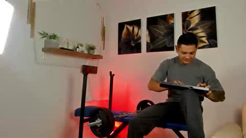 henrydouglas online show from 04/01/26, 05:43