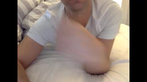 Henryhipster  sub  spank useme new Europe Twink kiss first fit kinky naughty online show from 11/18/25, 07:24