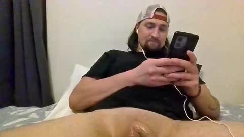 Snapshot of henryjackk chatting on 02/17/26, 10:01 HenryJackk online show from 02/17/26, 10:01