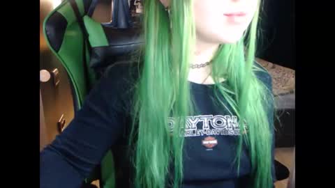 Hentaishiing online show from 09/16/25, 11:44