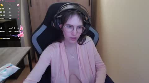 HeraLuna  online show from 01/20/25, 11:10