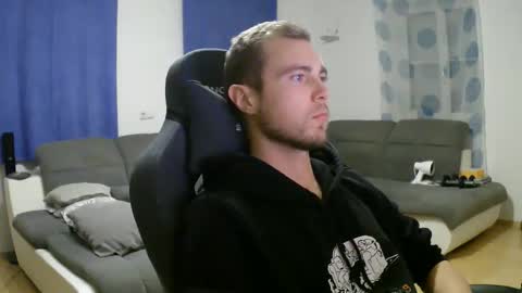 John Pearl online show from 12/20/25, 07:10