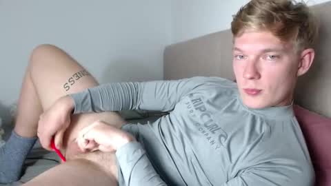 Snapshot of hercules__ chatting on 03/10/26, 03:06 Gregblonde Alextattoo online show from 03/10/26, 03:06