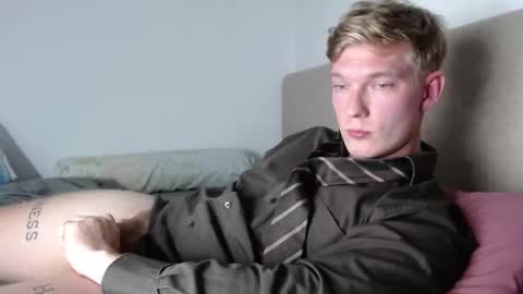 Snapshot of hercules__ chatting on 03/11/26, 05:52 Gregblonde Alextattoo online show from 03/11/26, 05:52